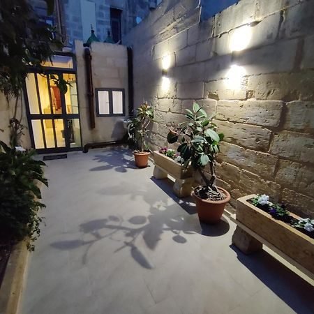 Peaceful Traditional Maltese Townhouse 루카 외부 사진